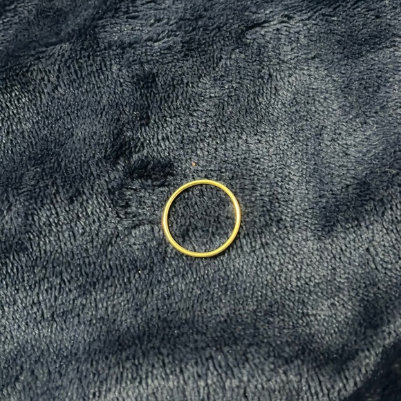 Mejuri 14k 1mm Solid Yellow Gold Stacker Ring Size 5.25 - Picture 5 of 7